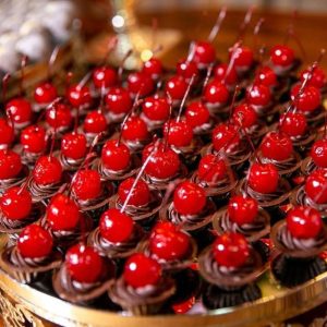 MINI BOWL CHOC. GANACHE & CHERRY